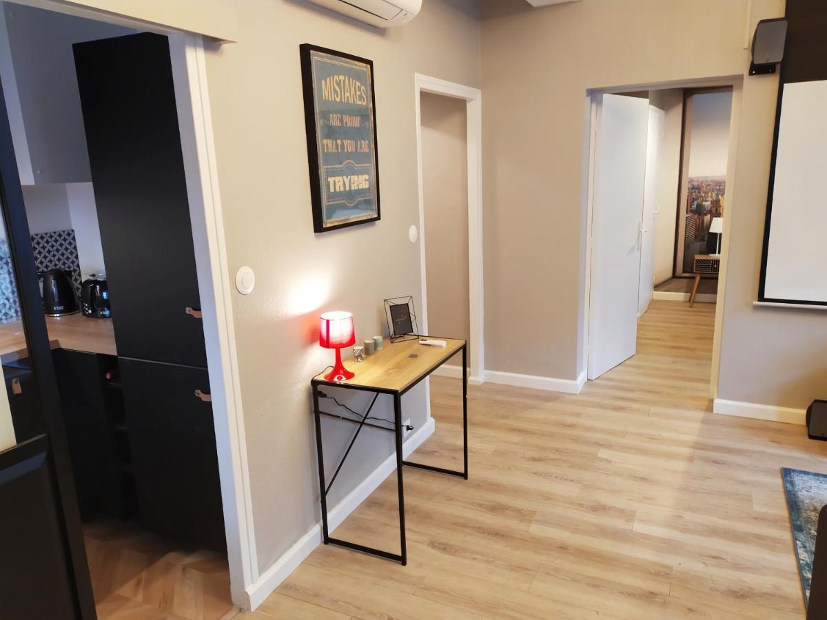 Les Loges De Montauban Apartment Bagian luar foto