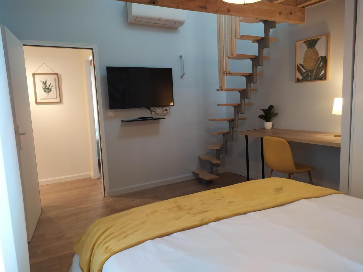 Les Loges De Montauban Apartment Bagian luar foto