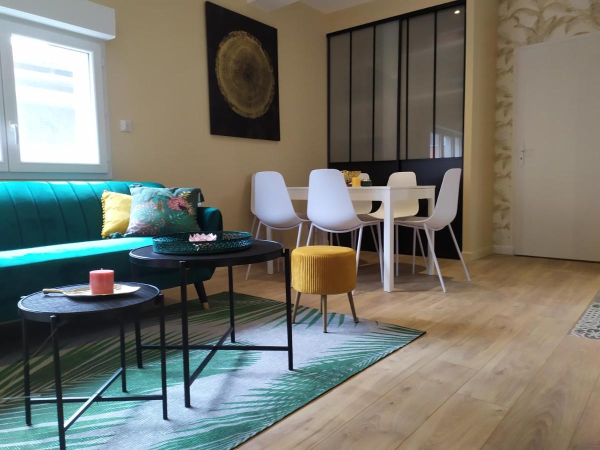 Les Loges De Montauban Apartment Bagian luar foto
