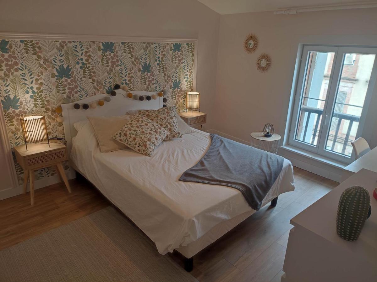 Les Loges De Montauban Apartment Bagian luar foto