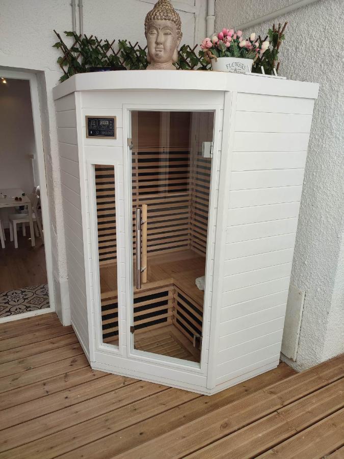 Les Loges De Montauban Apartment Bagian luar foto
